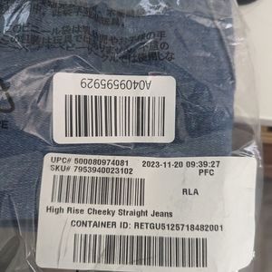 High rise cheeky straight Jean